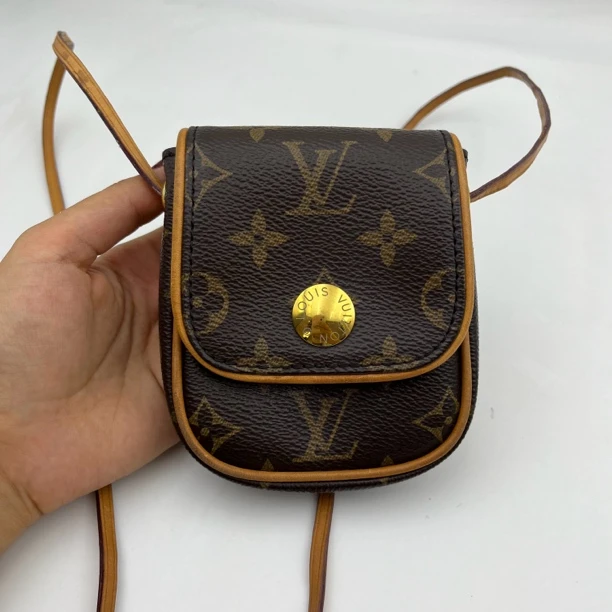 90新 LouisVuitton/路易威登 LV 单肩包/耳机包 8969