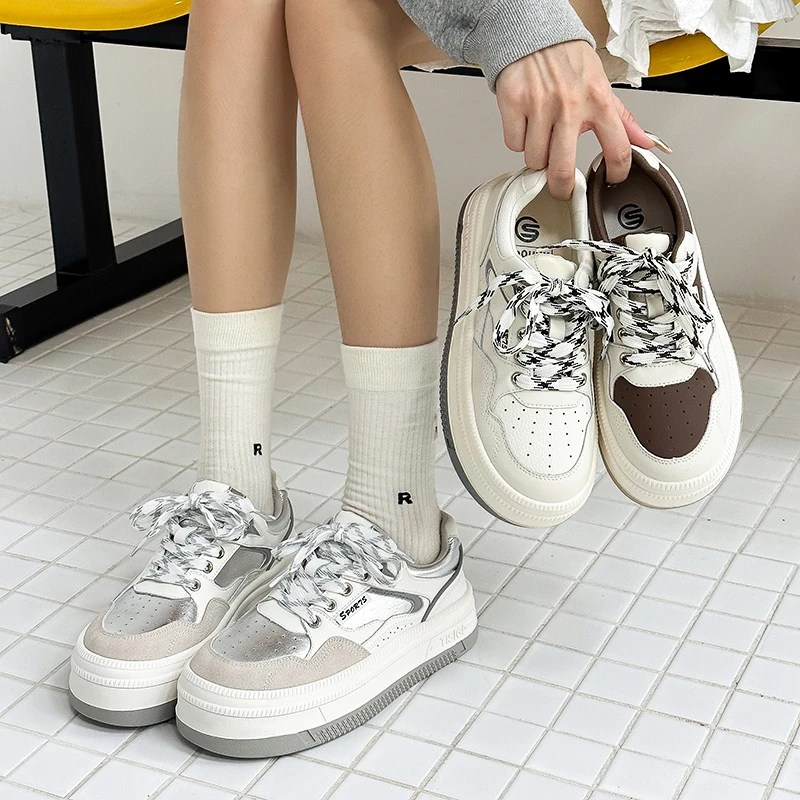 首谷日常穿搭逛街厚底百搭防滑舒适增高低帮耐磨小个子显高小白鞋