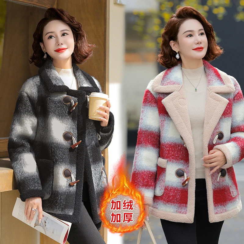 妈妈冬装气质毛呢外套新款中老年女装时尚格子加绒加厚保暖棉服