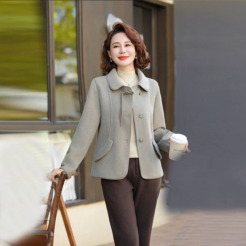 小个子妈妈秋装短款毛呢外套2024新款中老年女装春秋季时尚双面呢