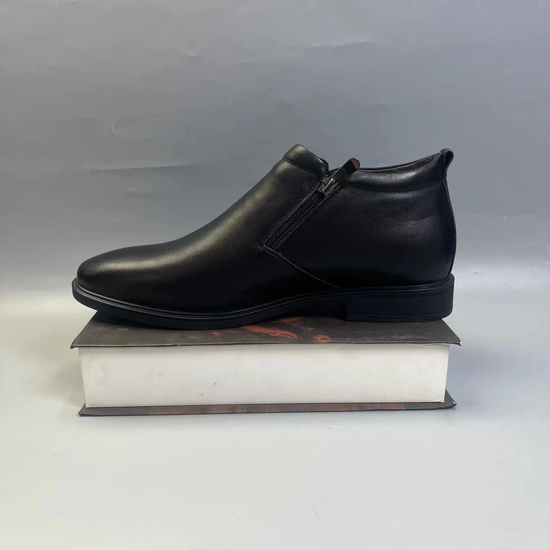 9-13（P511A35000）舒适休闲透气男鞋