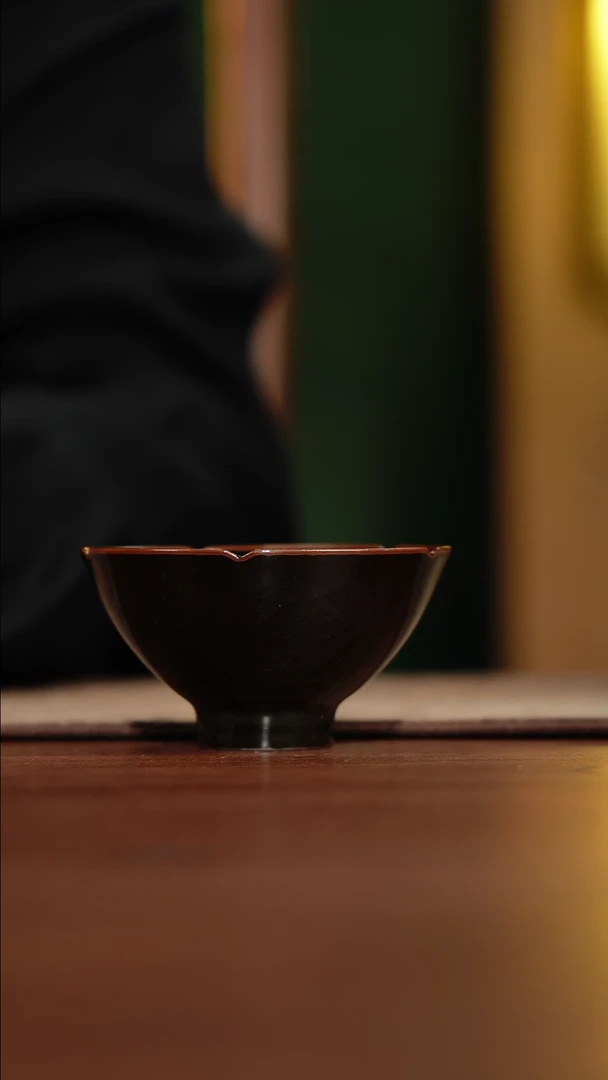 【闪购商品】【览古雅韵】黑窑变孤品杯