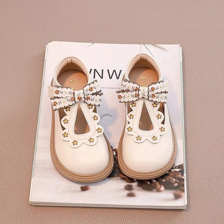 女童公主小皮鞋春秋款2024新款儿童鞋波西米亚风女孩软底豆豆单鞋