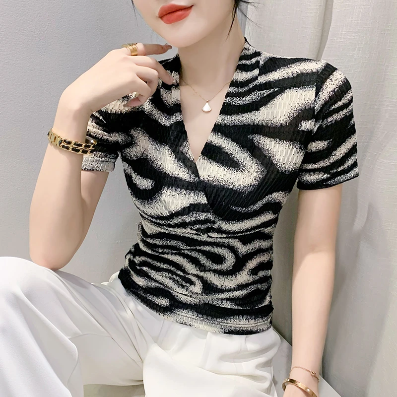 时尚豹纹短袖T恤女夏季小众设计感交叉V领上衣洋气显瘦半袖小衫潮