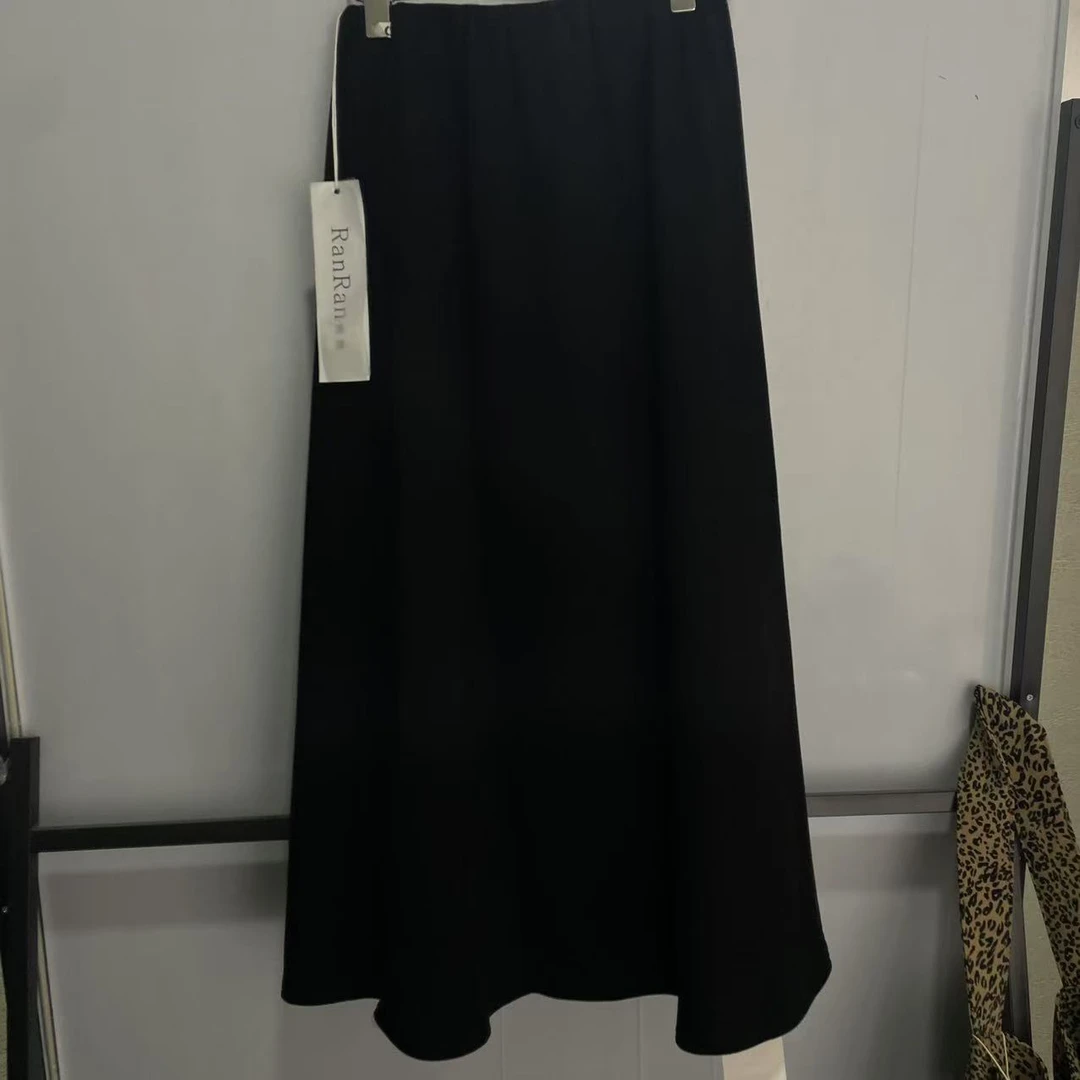 【 雨•美 推荐 】2532黑色加绒韩版显瘦半身裙