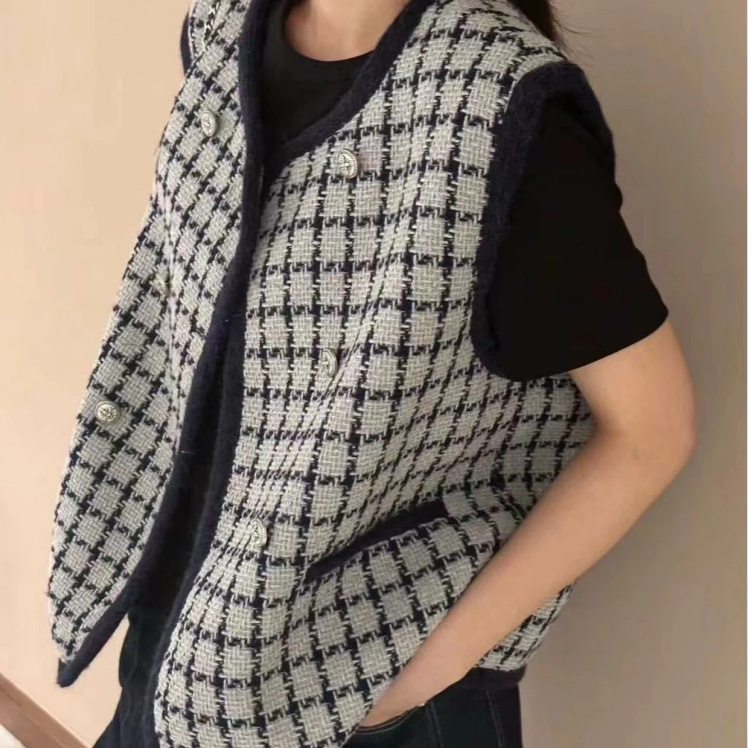 【 雨•美 推荐 】8277黑色韩版时尚简约菱形格小香马甲