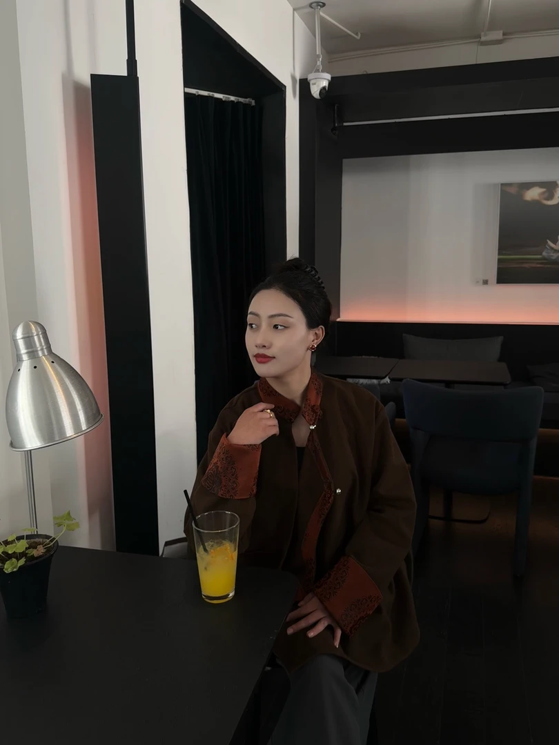 雍卓尔毛呢百搭外套