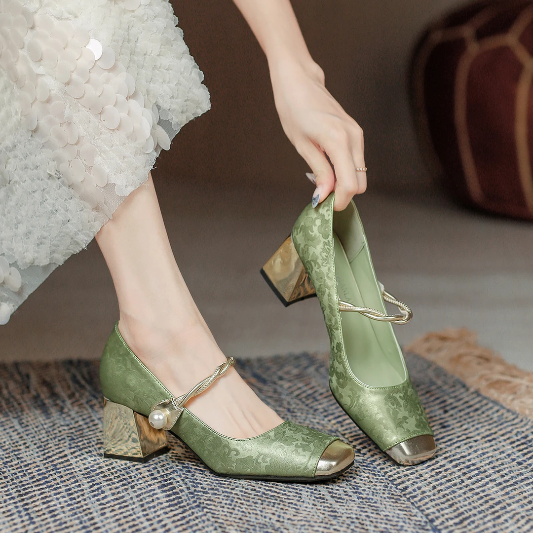 新中式国风单鞋女2024新款粗跟拼色方头玛丽珍鞋一字带浅口高跟鞋