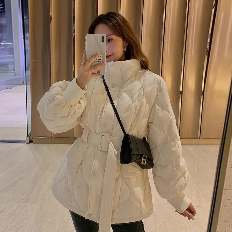 波司澄时尚白色羽绒服女冬季外套2023年轻薄收腰韩版欧货冬装短款