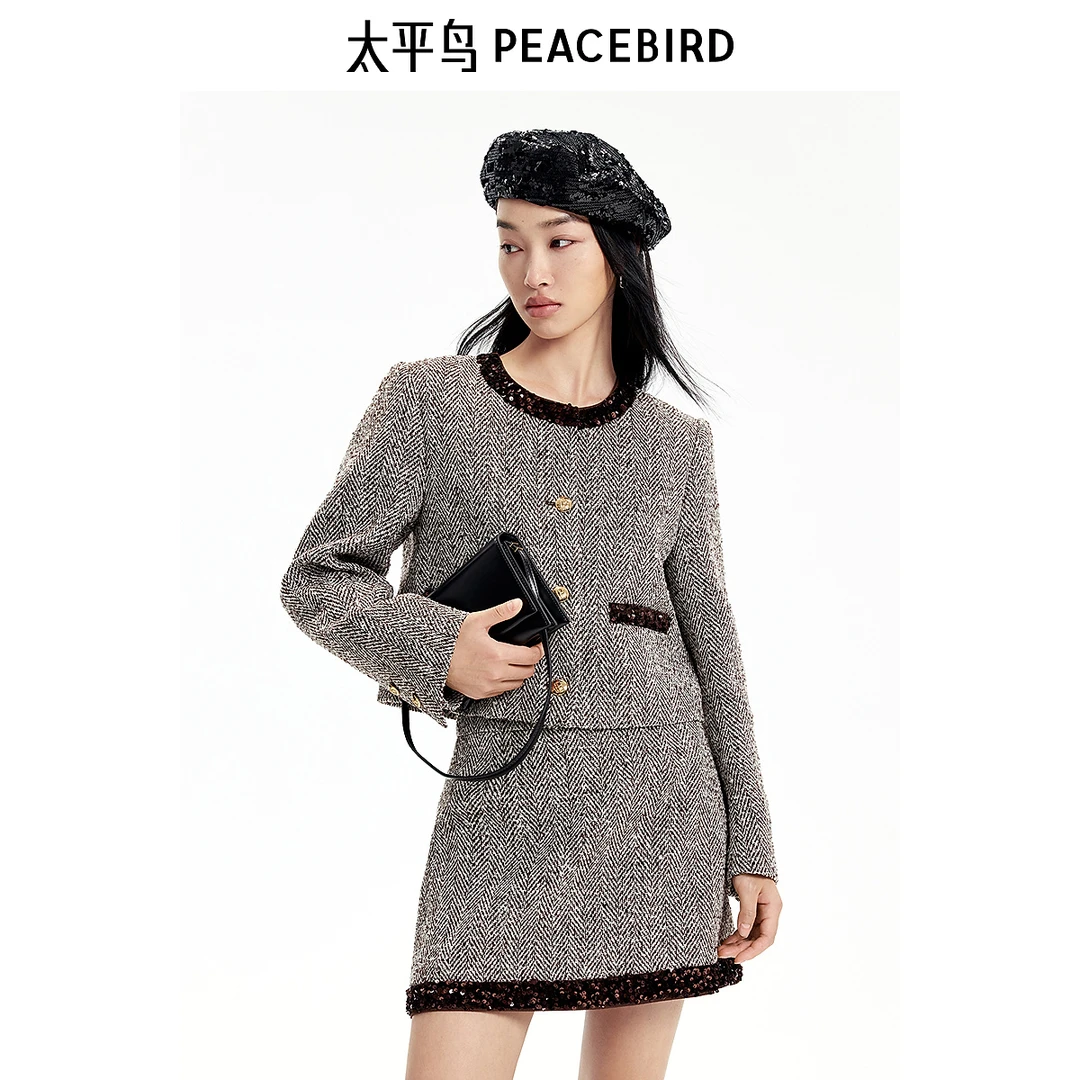 【商场同款】太平鸟女装2024年秋季新款亮片拼接外套气质A1BBE3505