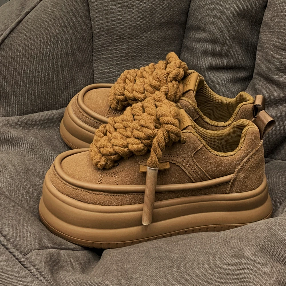 老羊家~丑萌大头面包鞋 个性粗鞋带 秋冬厚底休闲鞋女款  A89