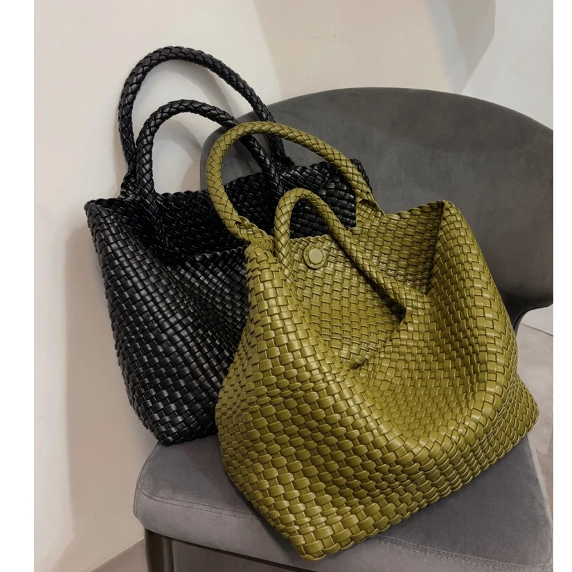 简约包包女款大容量托特包小众设计通勤单肩手提腋下女款包