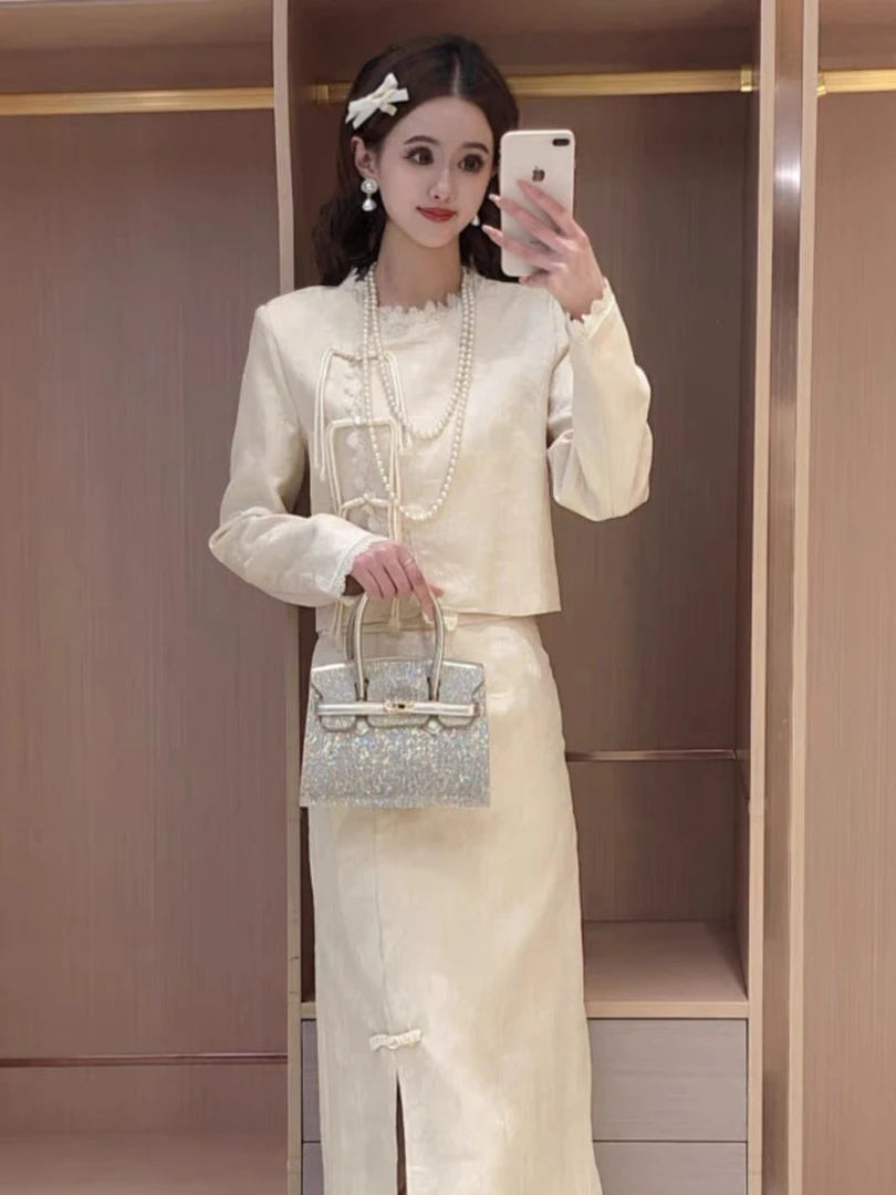 3308-A-6-4-4 新款洋气减龄气质新中式盘扣蕾丝花边上衣+半裙套装