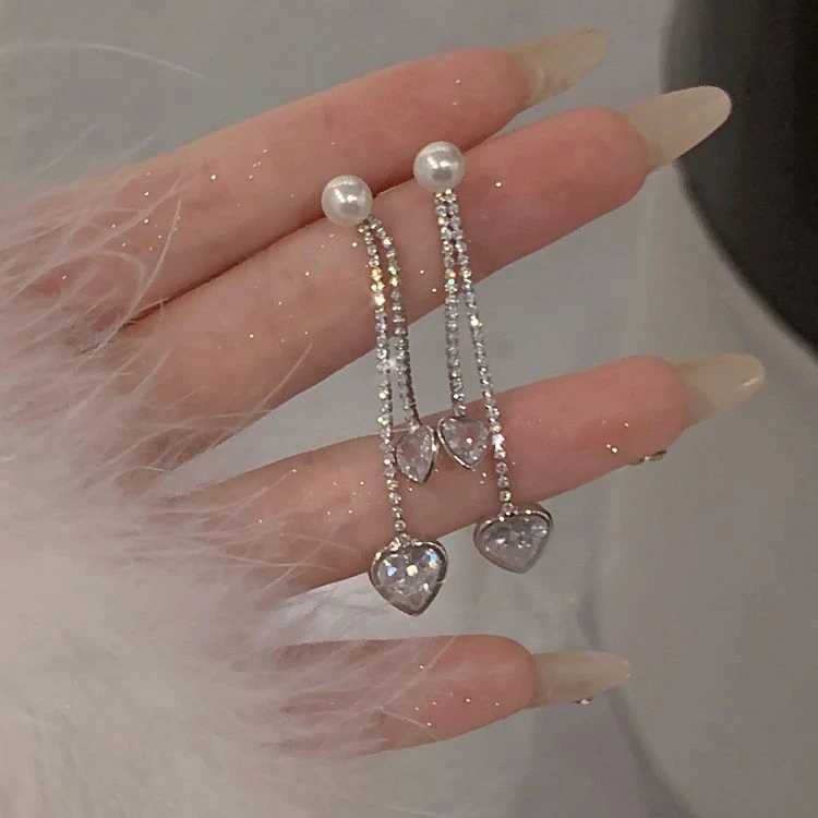 闪钻爱心流苏珠珠耳环女小众设计高级感耳钉925银针2023新款爆款
