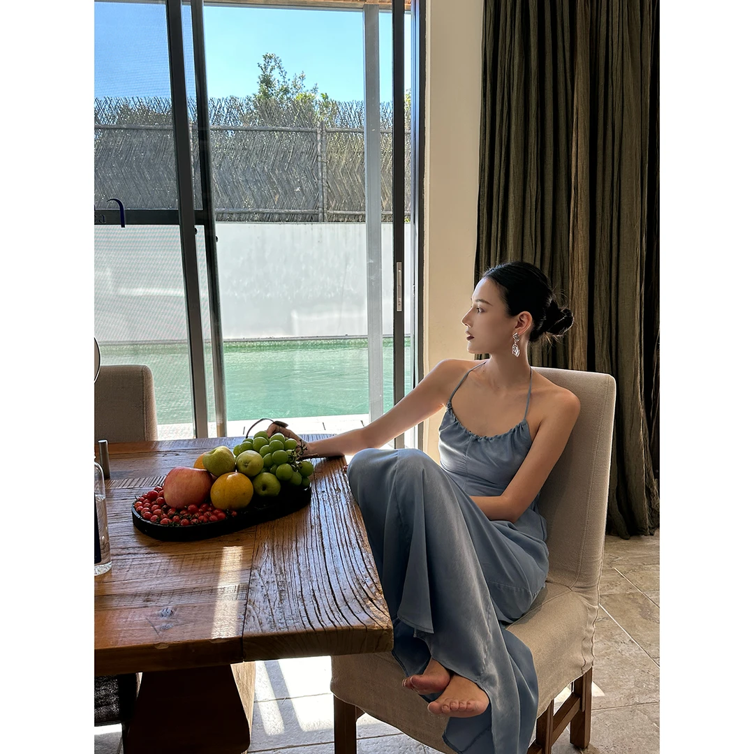 1423【雾霾人鱼】垂坠遮胯挂脖连衣裙