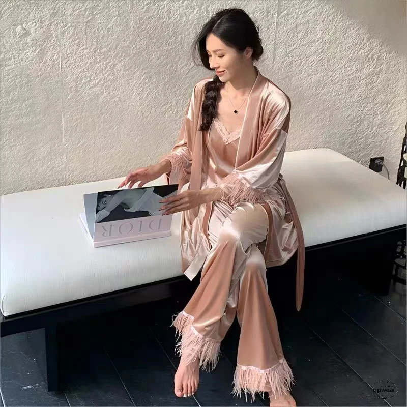 韩版秋冬新款简约气质舒适厚款长袖设计师款时尚套装珠翠围绕