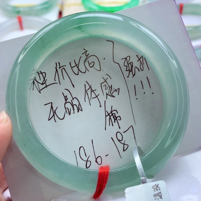 【闪购商品】翡翠手镯未镶嵌师妹