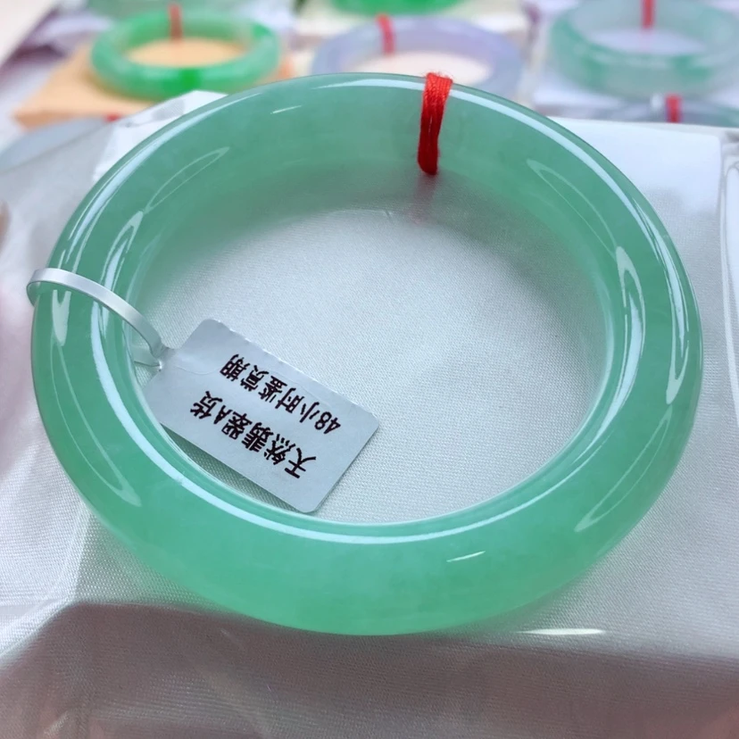 【闪购商品】翡翠手镯(圆镯)未镶嵌师妹