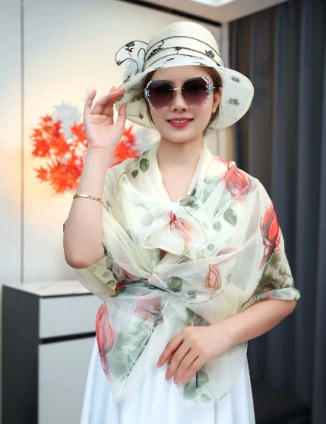 【 爱情玫瑰】140*180 云朵纱 含苞待放 轻奢长巾米色沙滩巾