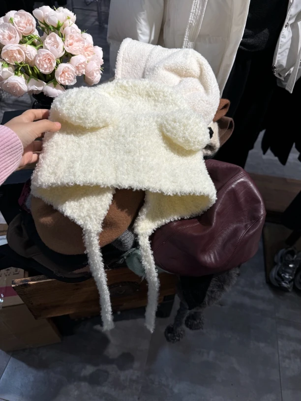 猫耳朵毛绒帽女冬季保暖护耳显脸小针织帽
