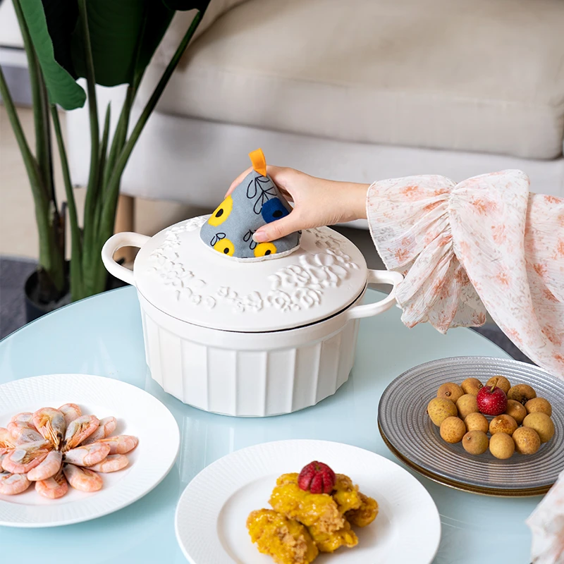 YANZAO/焱造铸铁珐琅锅23口径北欧花瓣炖锅/内白釉国产搪瓷