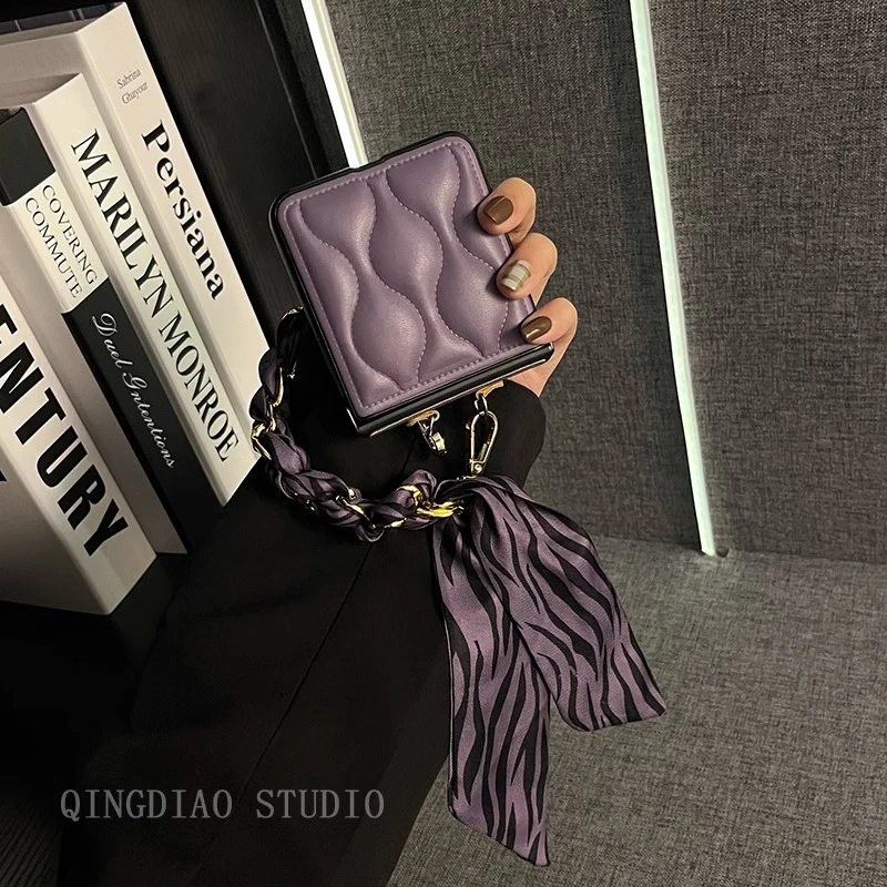 适用华为novaFlip折叠屏手机壳秋冬羽绒水波纹丝巾手提全包保护套