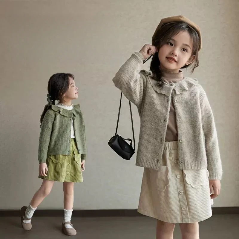 2023秋季新款女童毛衣针织开衫韩系小香风薄款娃娃领洋气可爱上衣