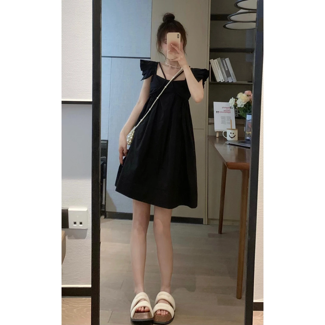 吾小画浅夏新款度假红色遮肉显瘦小飞袖设计感小众公主风连衣裙