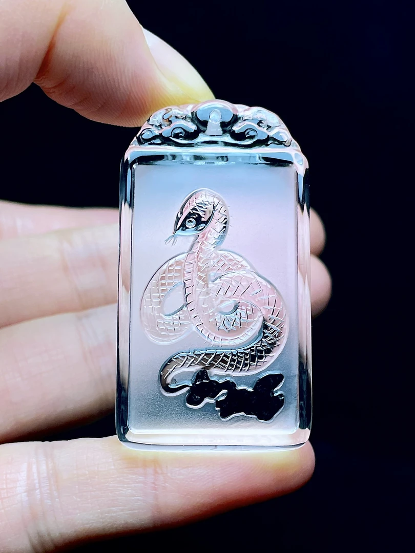 天然白水晶生肖蛇吊坠,47.5*28*8.3mm,22.6克 晶体通透