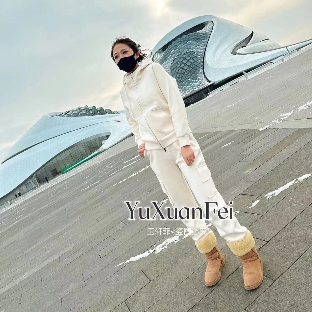 91142玉轩菲小姐姐拉链款开衫卫衣 春季新款  拉链外套 卫衣连帽