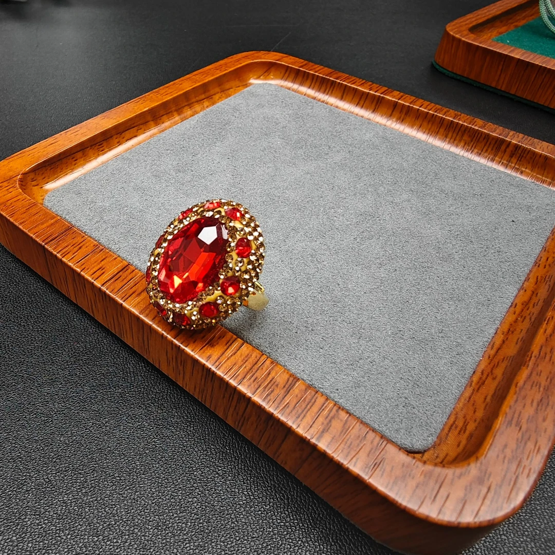 DBG表哥甄选》精美戒指JZ0014