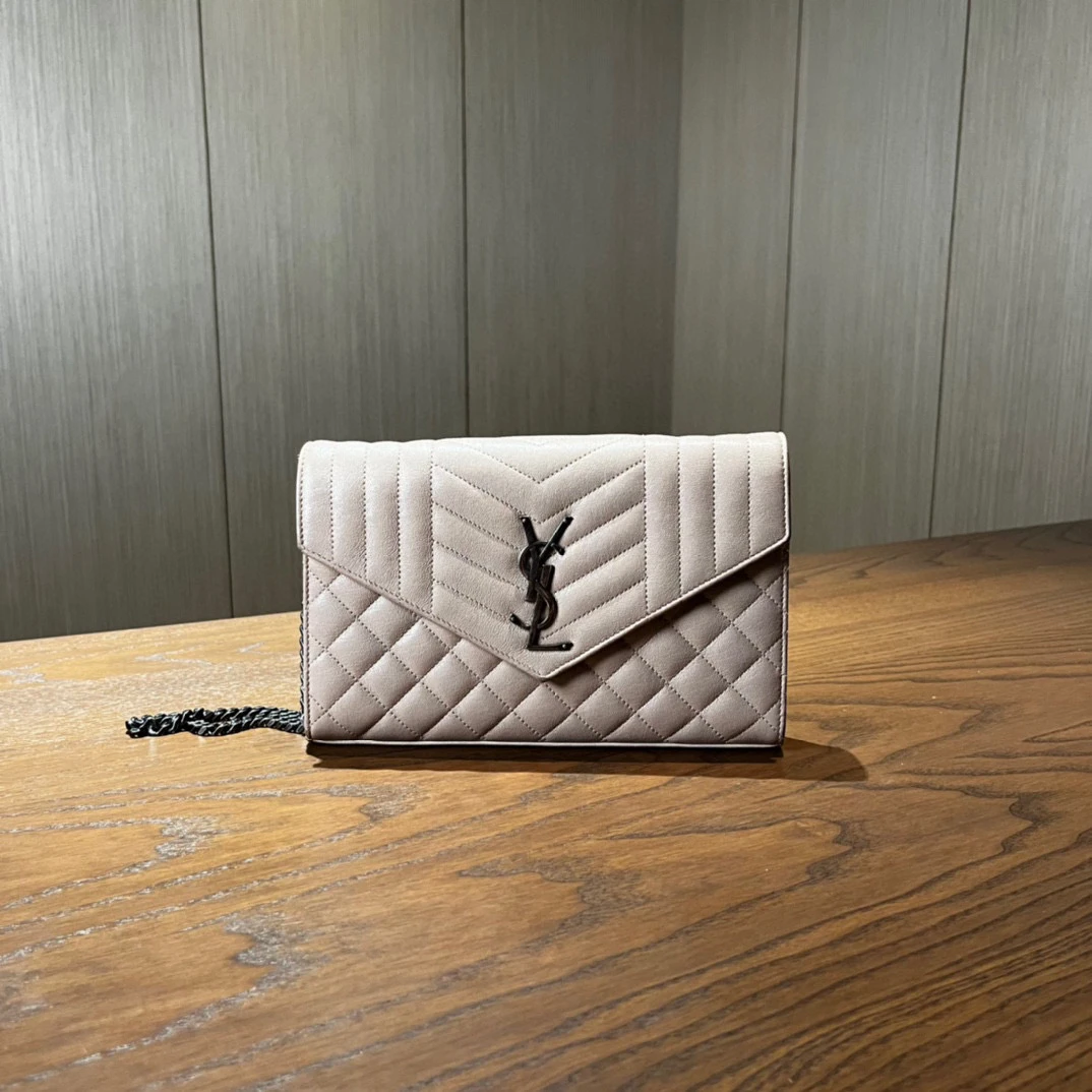 99新  YSL圣罗兰 奶茶色信封包 尺寸22×14 xs