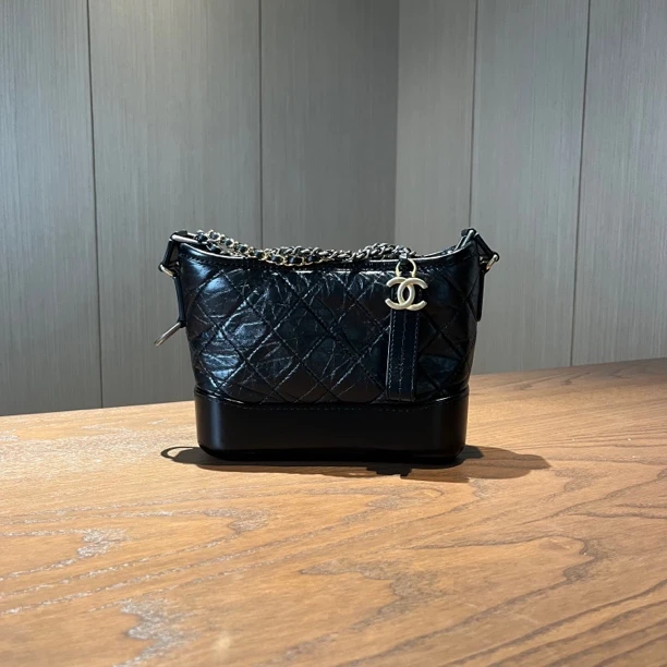 99新 Chanel/香奈儿 Chanel香奈儿 小号流浪包 29开 尺寸20x14 jm