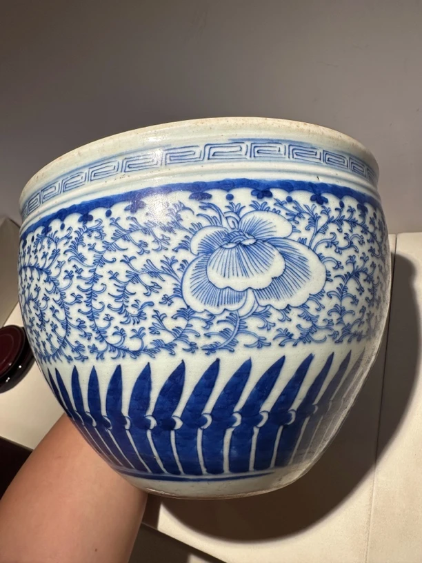 青花缠枝莲卷缸#