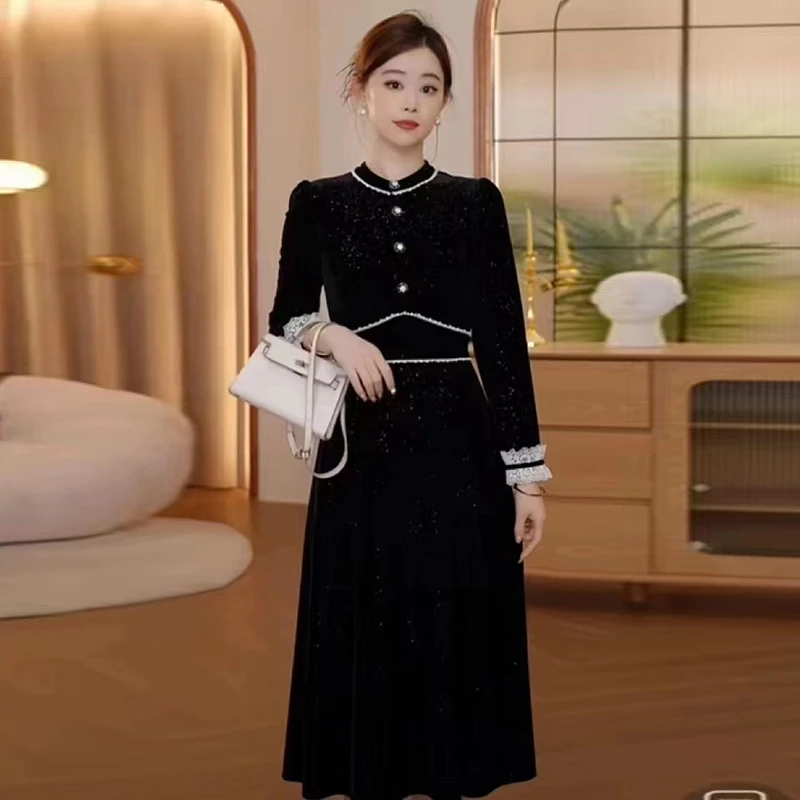 新款2024复古法式赫本风黑色连衣裙T0779