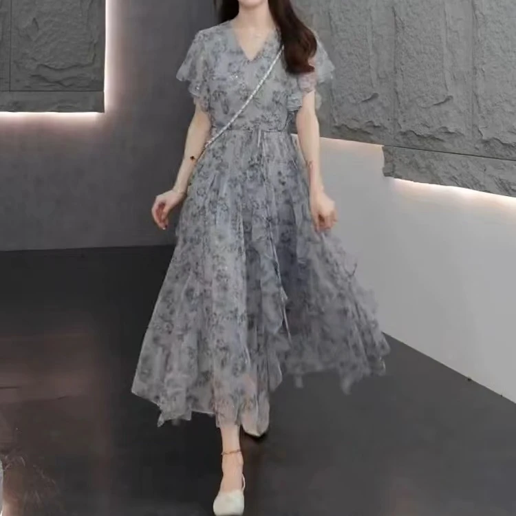 V领碎花连衣裙法式气质显瘦时尚女装T1150