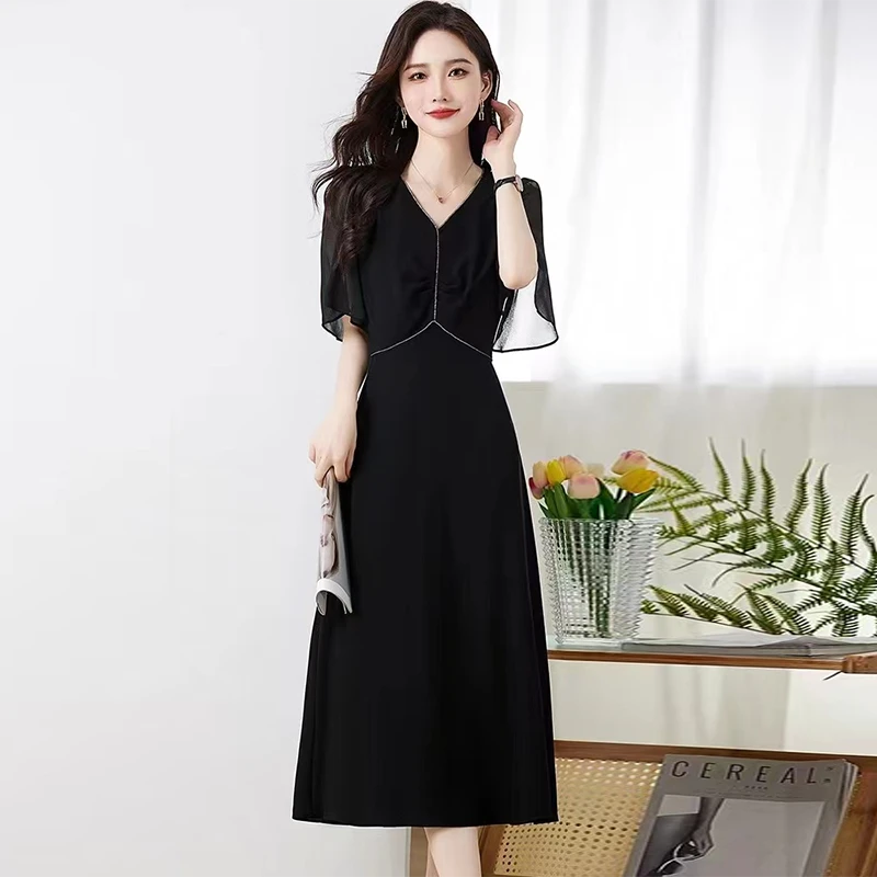 别致绝连衣裙收腰显瘦气质V领裙子T0523