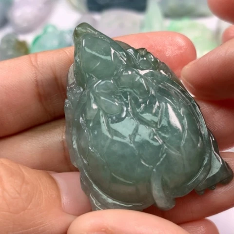 定制翡翠未镶嵌翡翠