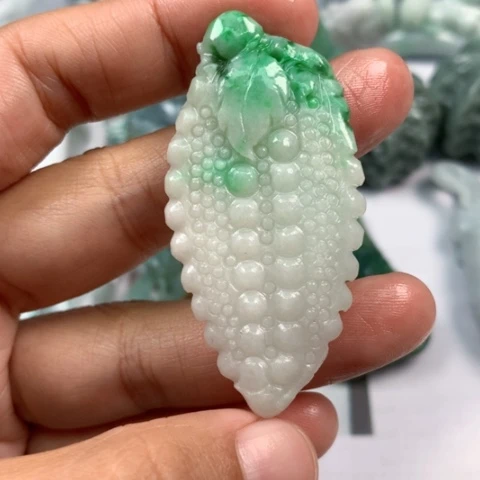 定制翡翠未镶嵌翡翠