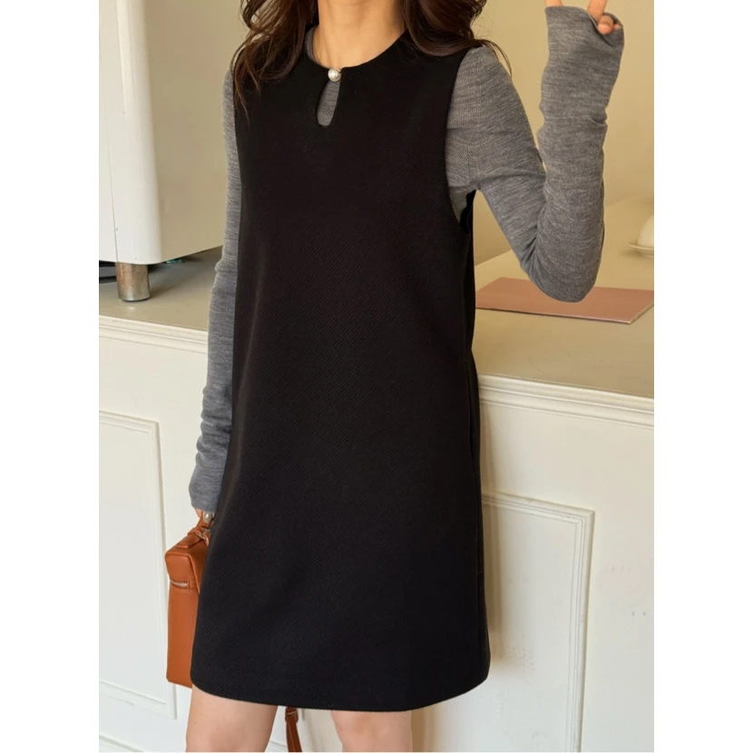 【MEGANLE】珍珠裙 秋冬气质显瘦圆领无袖毛呢连衣裙2024461