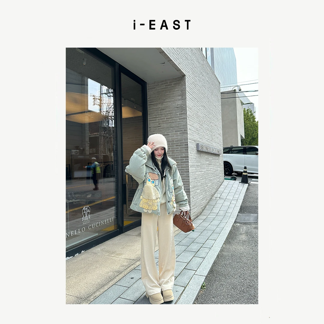 i-EAST 女孩的裙摆~可爱大眼睛女孩羽绒服外套-4D 24CA19031