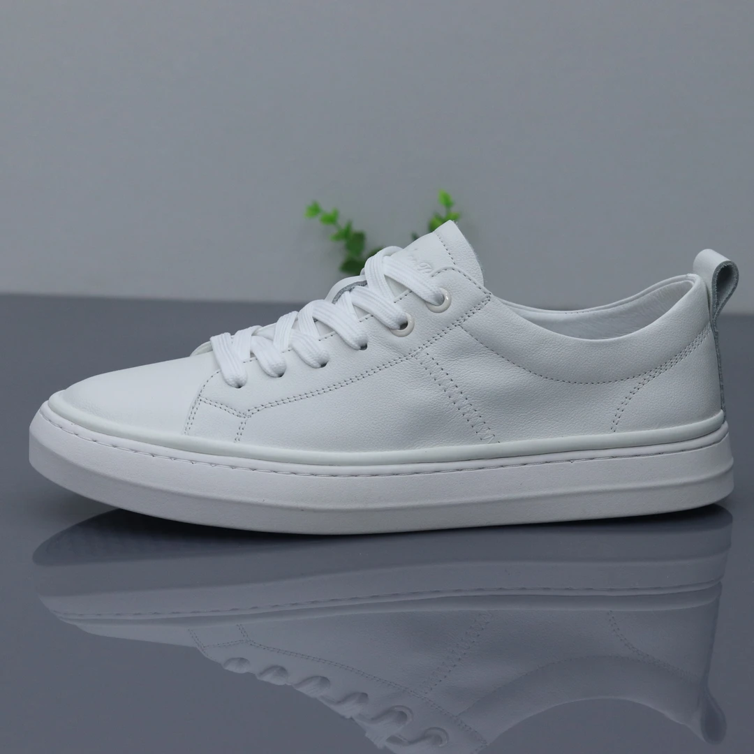头层牛皮秋季时尚百搭男士白色舒适薄款透气真皮软底小白鞋板鞋