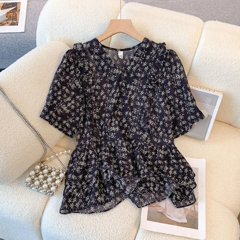 夏季新款今年流行时尚遮肉减龄漂亮小衫法式独特减龄显瘦碎花衬衫