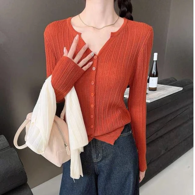 6934- 法式气质v领干净针织衫女时尚轻薄舒适小衫修身简约上衣