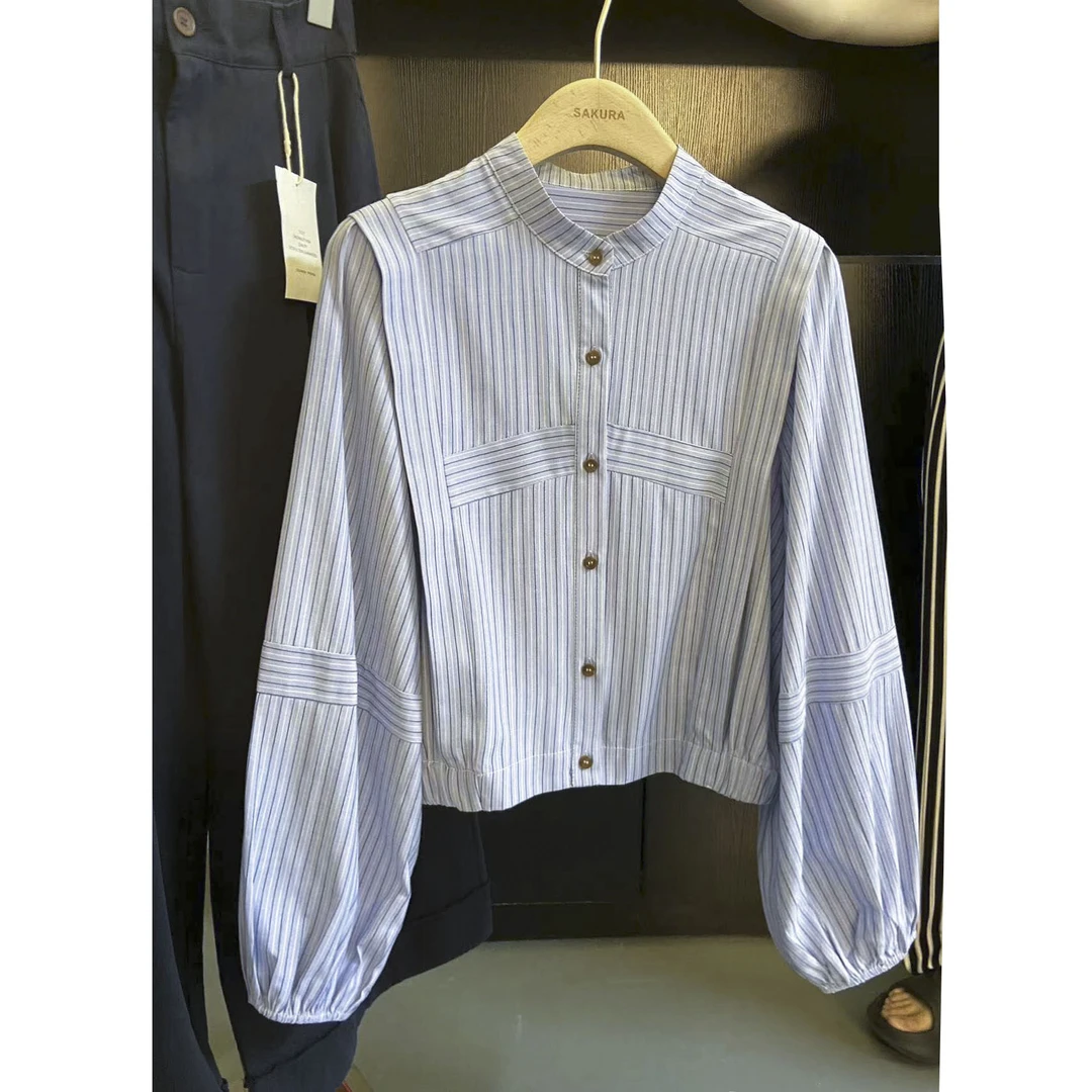 璎婲sᴀᴋᴜʀᴀ【风车海岸】岚洋气立领坎肩长袖单排扣气质蓝条纹衬衫