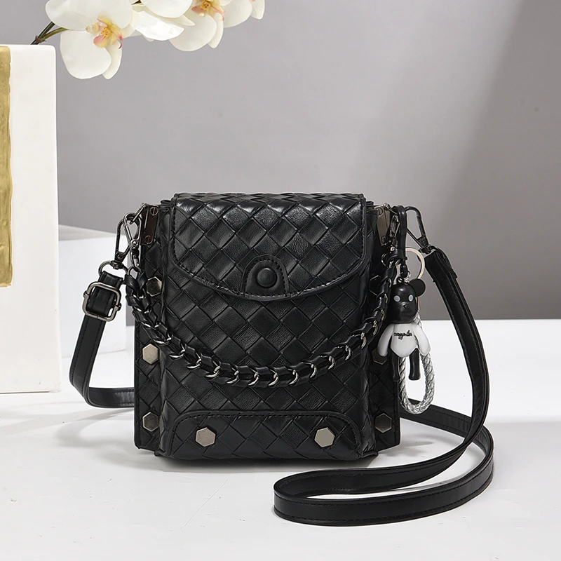 2025新款时尚网红手机包女包百搭出门专用小包手提单肩斜挎小包包