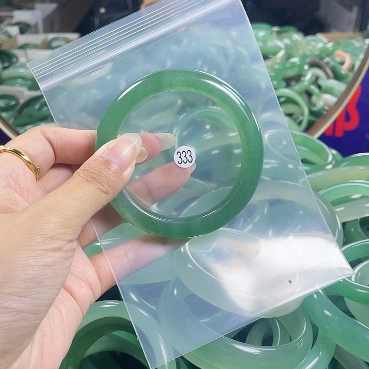 东陵石手镯未镶嵌57