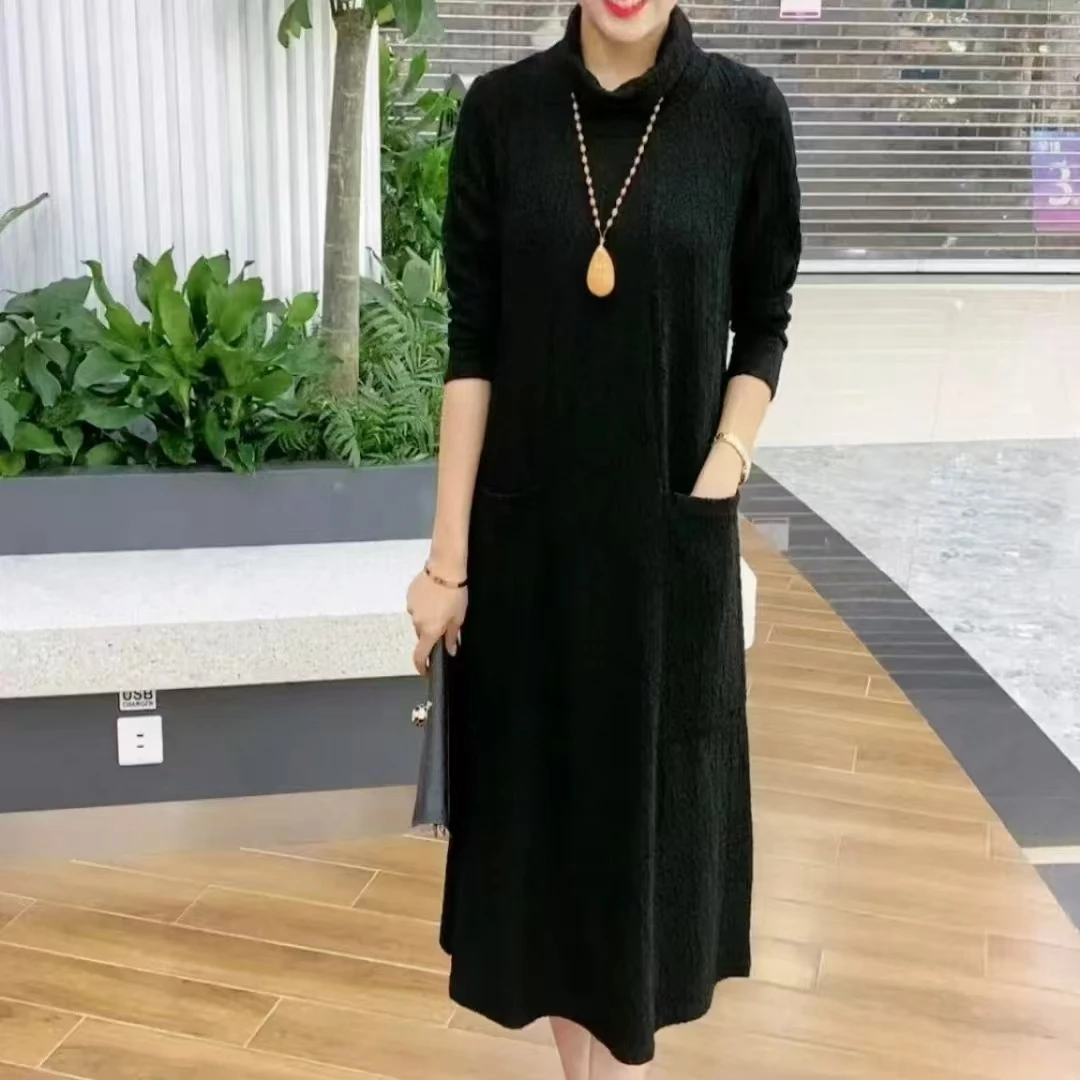 2024秋季新款妈妈圆领宽松大码中长款连衣裙女纯色时尚百搭过膝裙