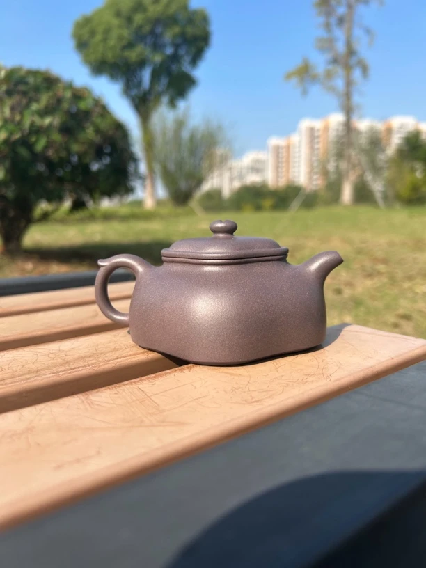 王云制 海棠壶 天清泥