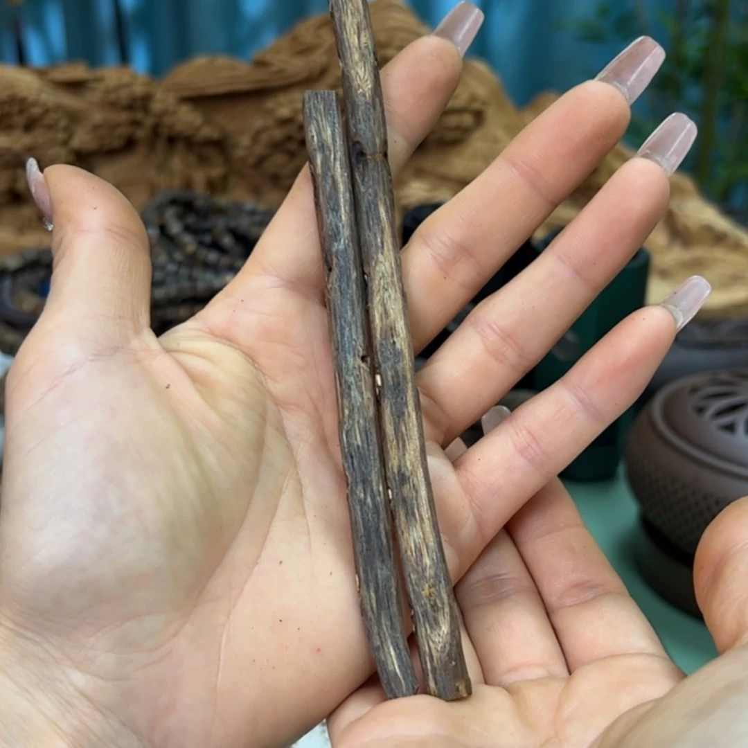 【闪购商品】奇楠张勺子树心油8克